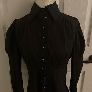 Super cute y2k / vintage bebe button up top. size medium.